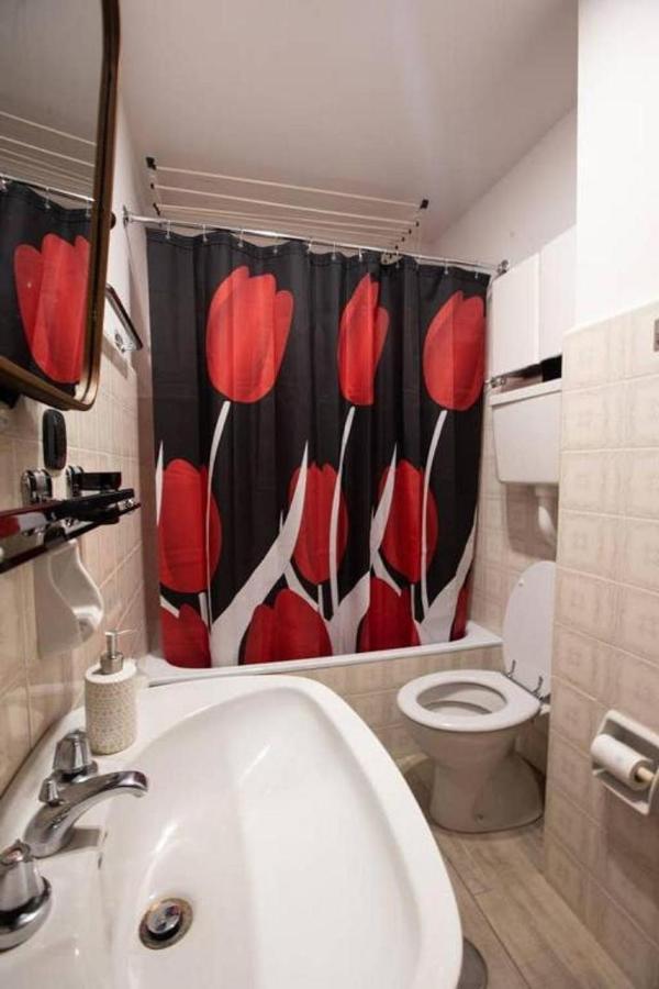 Ferienwohnung Joivy Flat For 6, In The Historic Town Pré-Saint-Didier Exterior foto