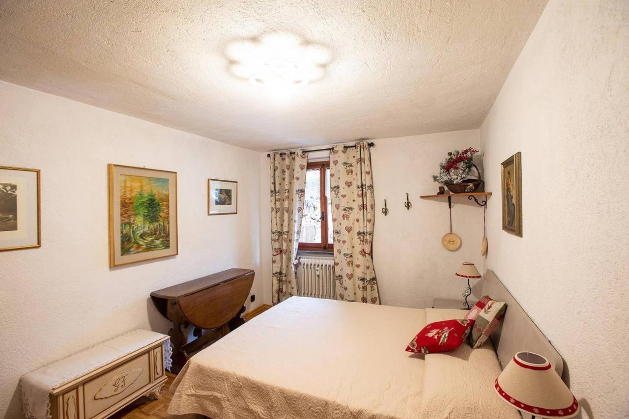 Ferienwohnung Joivy Flat For 6, In The Historic Town Pré-Saint-Didier Exterior foto